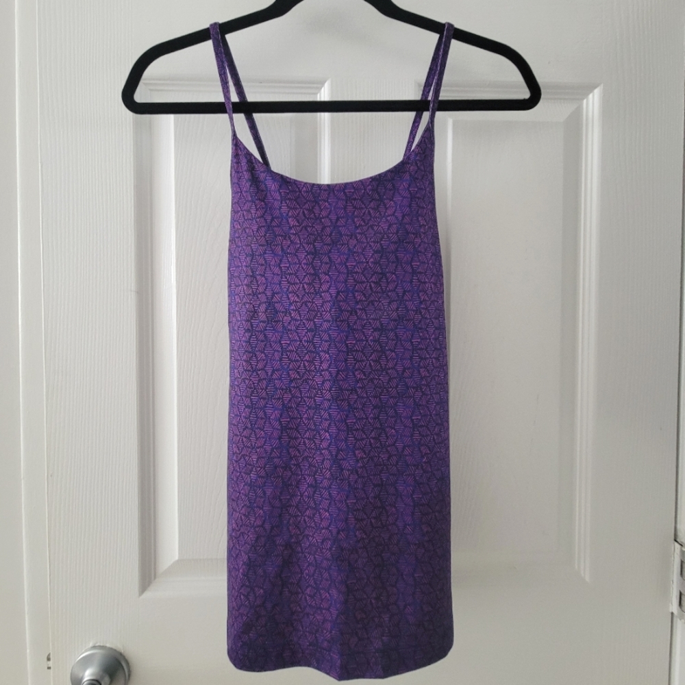 Patagonia cross-back tank top with built in bra